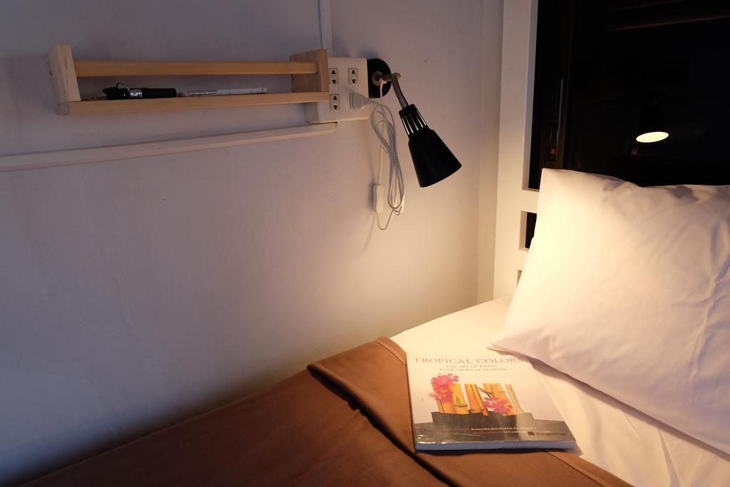 Tiny Hostel Банкок Стая снимка